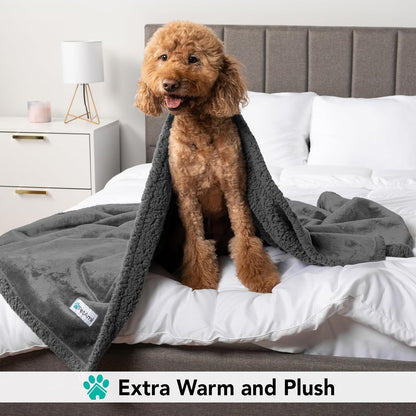 Extra Large Dog Blanket, Soft Reversible Fleece and Sherpa Cover for Furniture, Car, and Kennel, Washable Plush Throw in Solid Dark Gray, 60" x 80